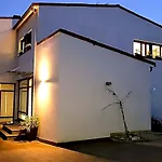 Llanes Piscina Interior Y Exterior - Talima Chalet