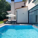 Chalet Llanes Piscina Interior Y Exterior - Talima La Pereda de Llanes