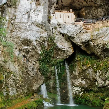 Alpstuga La Talima - Llanes - Piscina Interior Y Exterior La Pereda de Llanes