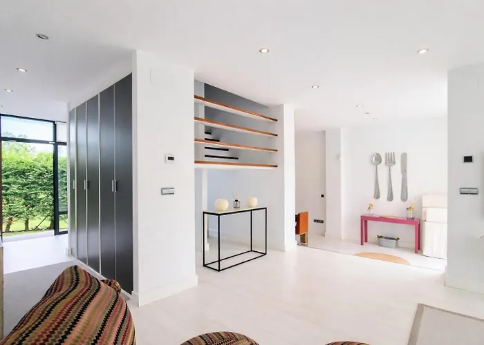 Llanes Piscina Interior Y Exterior - Talima 木屋 *