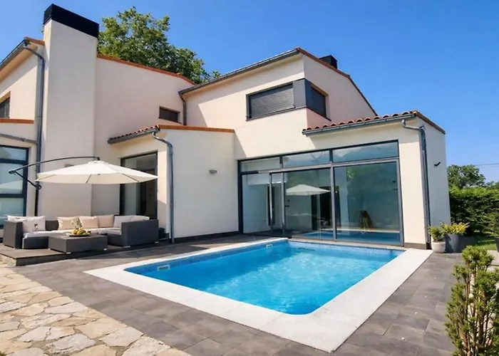 木屋 Llanes Piscina Interior Y Exterior - Talima