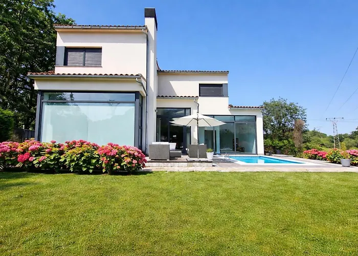 Llanes Piscina Interior Y Exterior - Talima 木屋 *