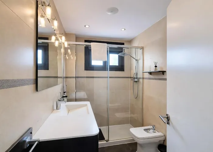 Llanes Piscina Interior Y Exterior - Talima 木屋 *